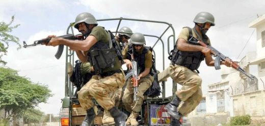 Zásah pákistánské armády (ilustrační foto).