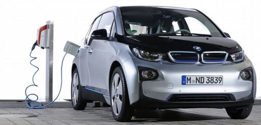 Nejprodávanějším elektromobilem na českém trhu byl BMW i3. 