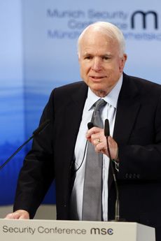 Americký republikánský senátor John McCain.