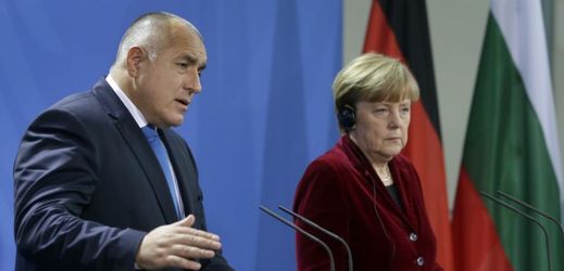 Bulharský premiér Bojko Borisov a německá kancléřka Angela Merkelová.