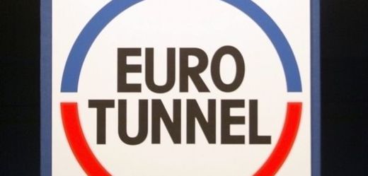 Eurotunnel chce zpět své miliardy. Přišel o ně kvůli uprchlické krizi.