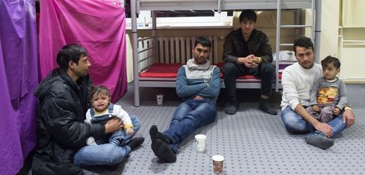 Migranti z Afghánistánu v německé Geře.