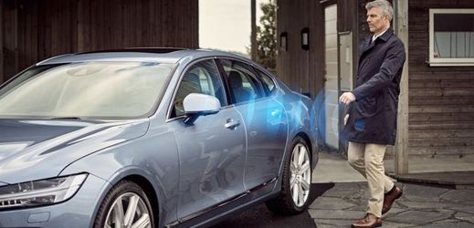 Bude klíček patřit minulosti? Volvo bude možné odemykat prostřednictvím mobilu.