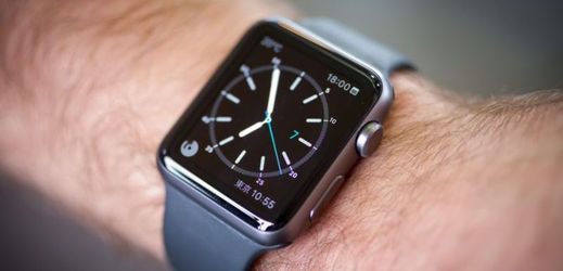 Chytré hodinky Apple Watch mají největší podíl na trhu.