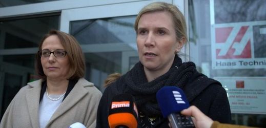 Pražská primátorka Adriana Krnáčová a ministryně školství Kateřina Valachová.