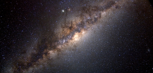 Mléčná dráha vyfotografovaná z chilských And.