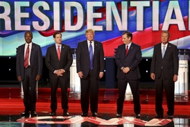 Poslední republikánská debata. Zleva Carson, Rubio, Trump, Cruz, Kasich.