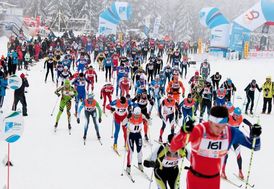 Účastníci Šumavského skimaratonu.
