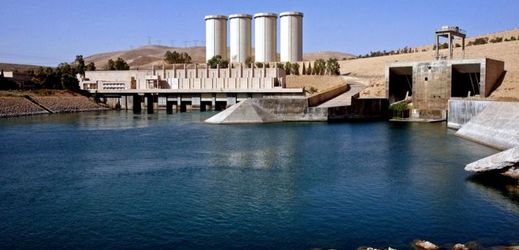  Hrozba protržení přehrady u města Mosul.