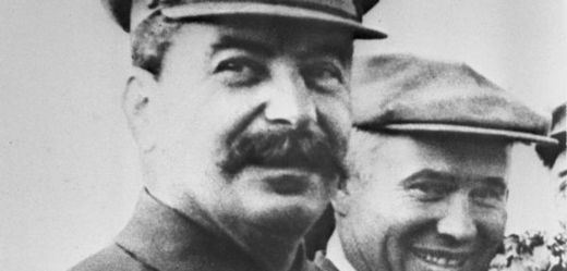 Masový vrah Josif Stalin byl Generální tajemníkem Komunistické strany Sovětského svazu v letech 1922–1952.