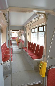Interiér tramvaje Škoda 14T.