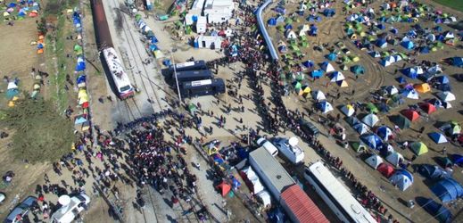 Uprchlický tábor na řecko-makedonské hranici.