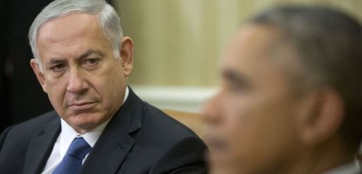 Izraelský premiér Benjamin Netanjahu. V popředí Barack Obama.