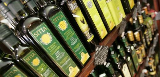 Tunisané budou moci v následujících dvou letech do EU vyvézt 70 tisíc tun olivového oleje (ilustrační foto). 