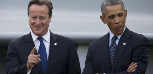 Britský premiér David Cameron a americký prezident Barack Obama.