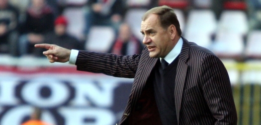 Slovenský fotbalový trenér Vladimír Weiss povede reprezentaci Gruzie.