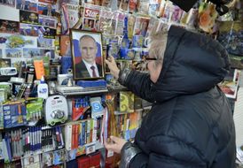 Portrét ruského prezidenta Vladimira Putina k zakoupení v obchodě v krymském Simferopolu.