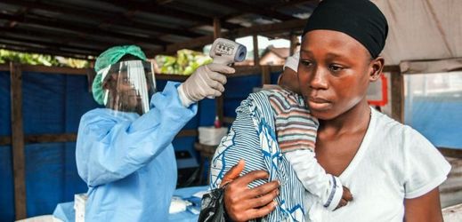 Světová zdravotnická organizace WHO oznámila konec epidemie eboly v západní Africe.