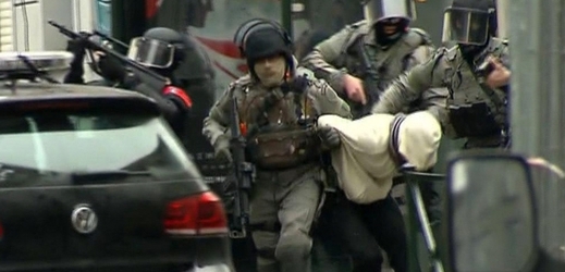 Belgická policie dopadla islámského radikála Salaha Abdeslama (na snímku).
