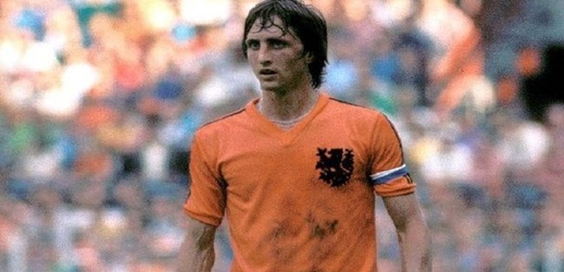 Zesnulá holandská legenda Johann Cruyff v dobách největší hráčské slávy. 