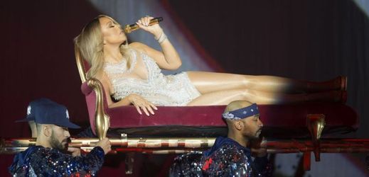 Zpěvačka Mariah Careyová.