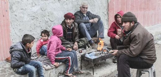 Obyvatelé zničeného syrského města Kobani.