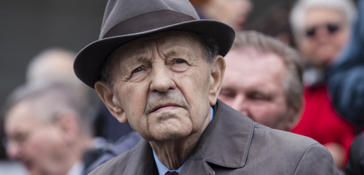Miloš Jakeš za pár měsíců oslaví 94. narozeniny.