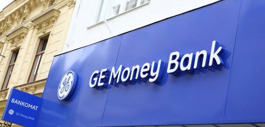 Tuzemská banka GE Money Bank požádá o vstup na pražskou burzu.