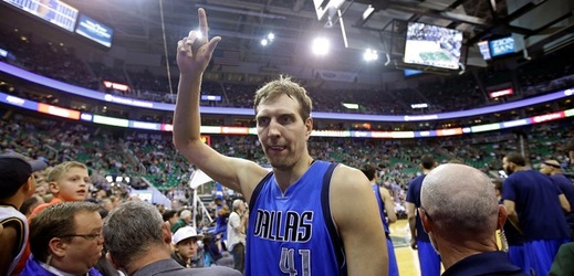 Basketbalisté Dallasu obsadili předposlední volné místo v play-off Západní konference NBA. 