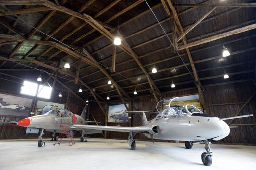 V hangárech budou vystaveny staré i novodobé letouny nebo bombardovací stroje.