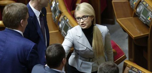 Julija Tymošenková při jednání v ukrajinském parlamentu.