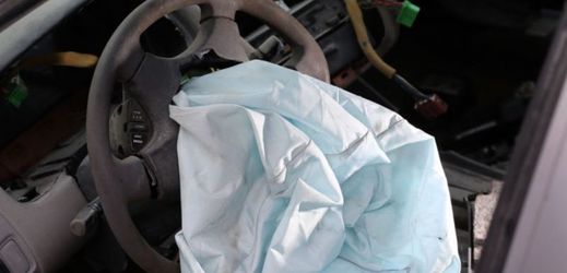 Místo zvýšení bezpečnosti mohou být airbagy od Takaty nebezpečné (ilustrační foto).