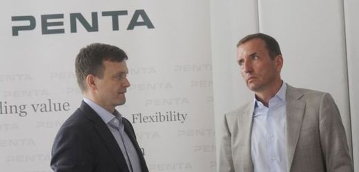 Partneři investiční skupiny Penta Investments Marek Dospiva (vpravo) a Jaroslav Haščák.