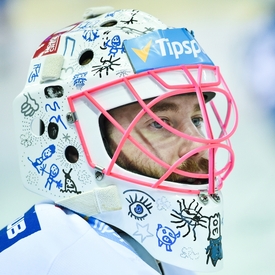 Marek Schwarz ve své atypické masce.