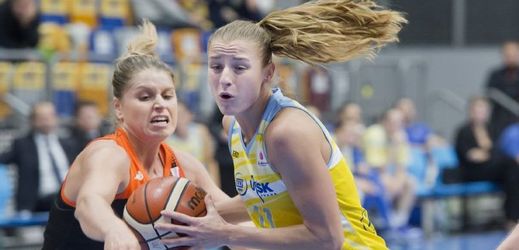Basketbalistka Kateřina Elhotová.