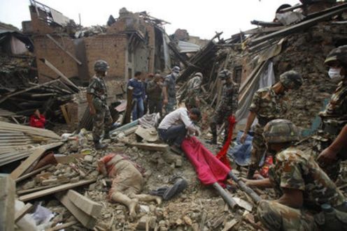 Nepál zasáhlo zemětřesení o síle 7,8 stupně.