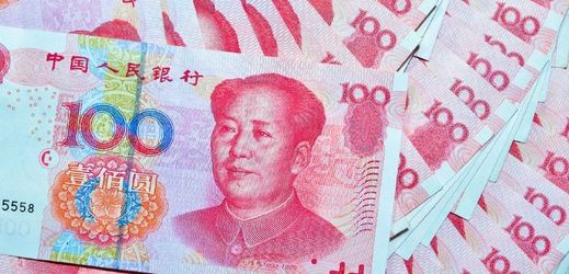 Čínský jüan (ilustrační foto).