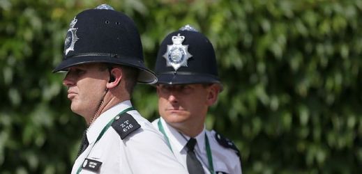 Britští policisté (ilustrační foto).