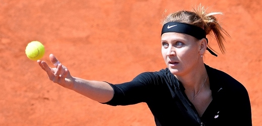 Lucie Šafářová si zahraje o titul na tenisovém turnaji WTA v Praze. 