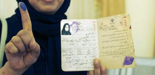 Ženy, děti a rodiče padlých budou moci požádat o íránské občanství (ilustrační foto).