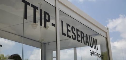Podle průzkumu sedmdesát procent Němců je proti TTIP.
