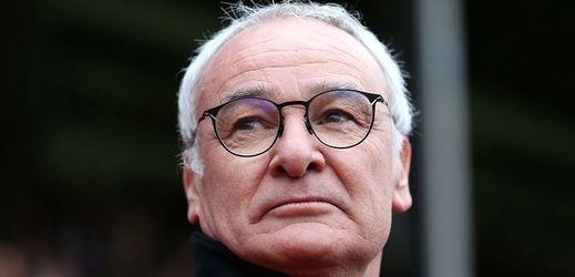 Trenér Leicesteru Claudio Ranieri. 