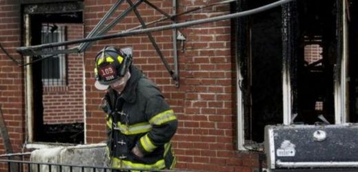 Požár domu u New Yorku (ilustrační foto).