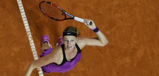 Tenistka Petra Kvitová, jež na antukovém turnaji v Madridu neobhájila loňský titul, jen těsně uhájila příslušnost k elitní desítce světového žebříčku WTA. 