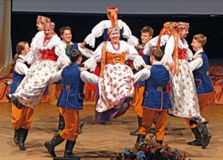 Polský folklorní soubor Zespol Piesni i Tanca Siemianowice.