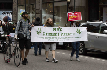 Každoroční pochod za legalizaci marihuany v New Yorku (ilustrační foto).