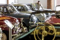 Nadšenci v Trutnově vytvořili pozoruhodnou sbírku historických vozů Škoda.