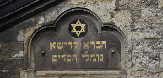 Budova Obřadní síně pražského Pohřebního bratrstva Chevra kadiša v blízkosti Klausovy synagogy.