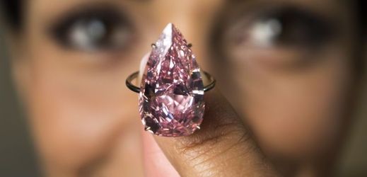 Diamant Unique Pink patří do špičkové kategorie "fancy vivid".