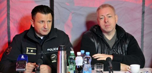Zleva policejní prezident Tomáš Tuhý a ministr vnitra Milan Chovanec.